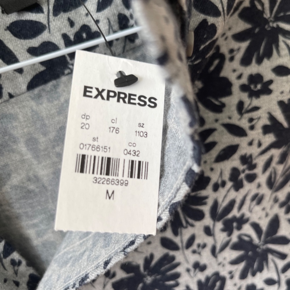 Express button up - Picture 2 of 2